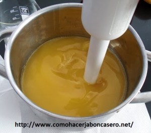jabón casero de rosa de mosqueta 3