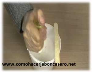jabón casero de semilla de amapola
